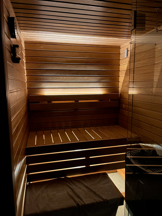 藤森慎吾様のご自宅に設置された家庭用サウナ